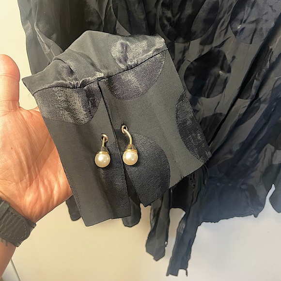 NWT European Couture:Gorgeous, Relaxed Fit Black Blouse w/ Unique Golden Details - Picture 10 of 10